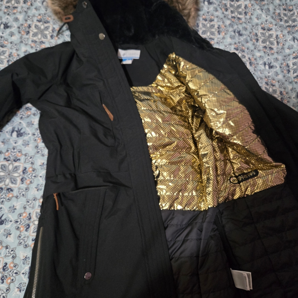 Columbia Women's Black Ski Jacket with Gold Interior